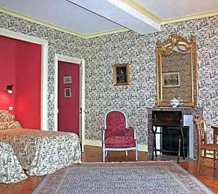 Chateau De Bed & Breakfast 4*