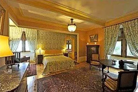 Chateau De 4*