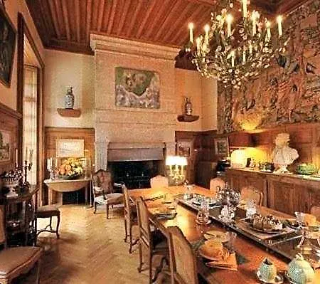 Bed & Breakfast Chateau De Vollore-Ville