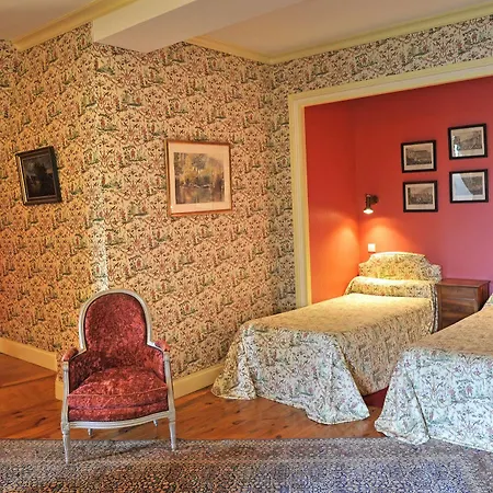 לינה וארוחת בוקר Chateau De Vollore-Ville