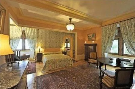 Chateau De ベッド・アンド・ブレックファスト 4*